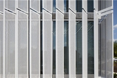 建筑外立面遮阳用的铝板穿孔网